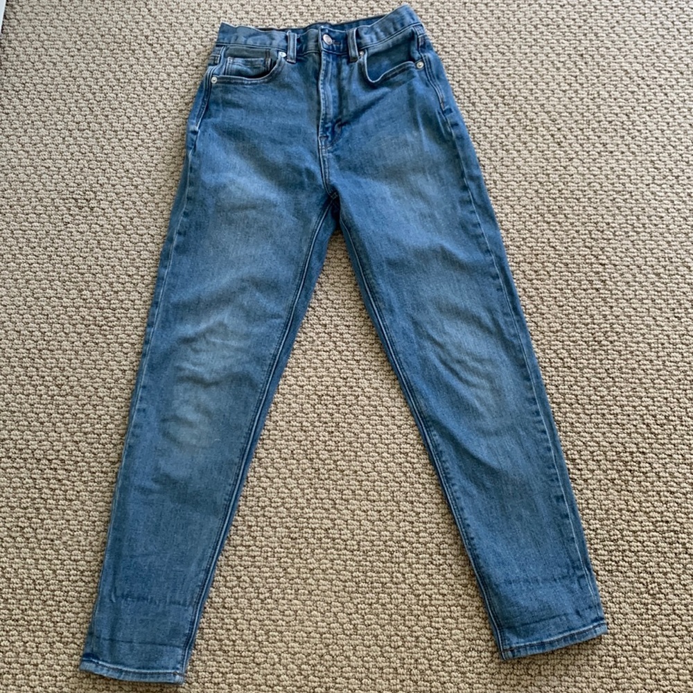 American Eagle Denim Mom Jeans